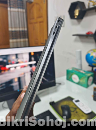 Dell Precision 5550 Intel Core i7 10th Gen (10850H)